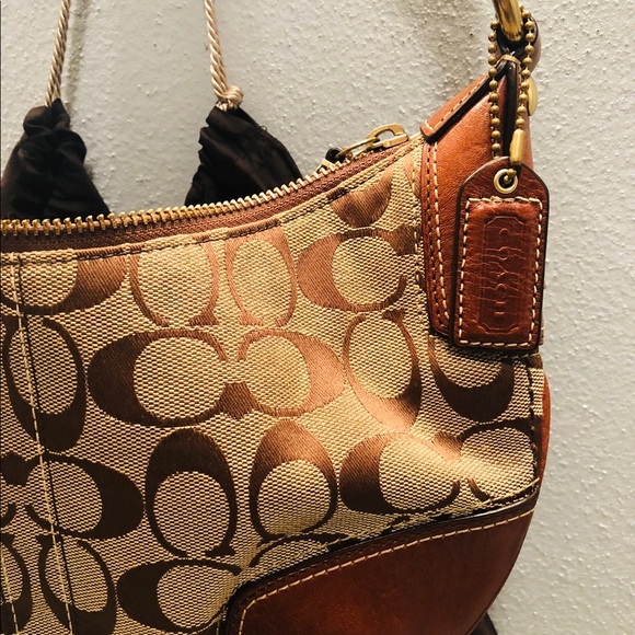 Coach Brown Jacquard Hobo Purse Leather Strap - Picture 2 of 8